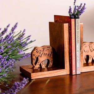 Ambachtelijke houten boekensteunen olifant – gegraveerde boekenhouders van sheeshamhout, cadeau boekenliefhebber, aangepaste boekenhouder, boekaccessoires, boekdecor