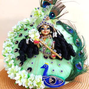 Peacock-Themed Laddu Gopal Outfit in Green – Handcrafted Krishna Poshak with Real Feathers & Matching Mukut, Kanhaji Dress, Thakur ji Dress