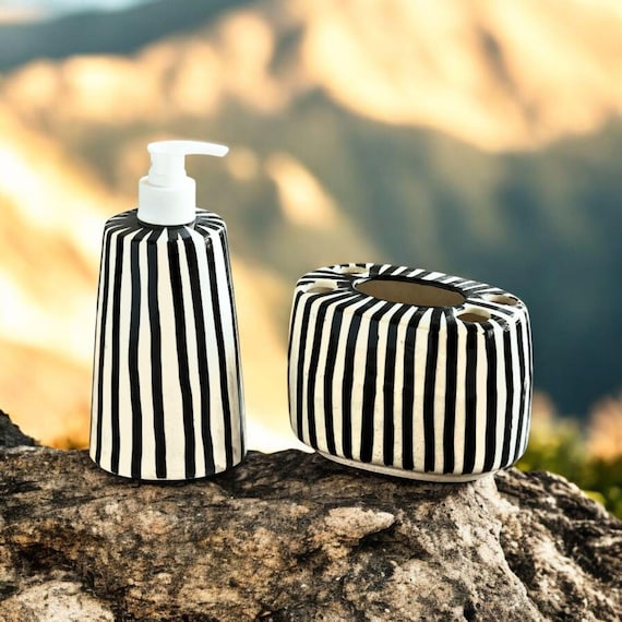 Handbemalte Zebra Keramik Badezimmer Set - Seifenspender und Zahnbürstenhalter