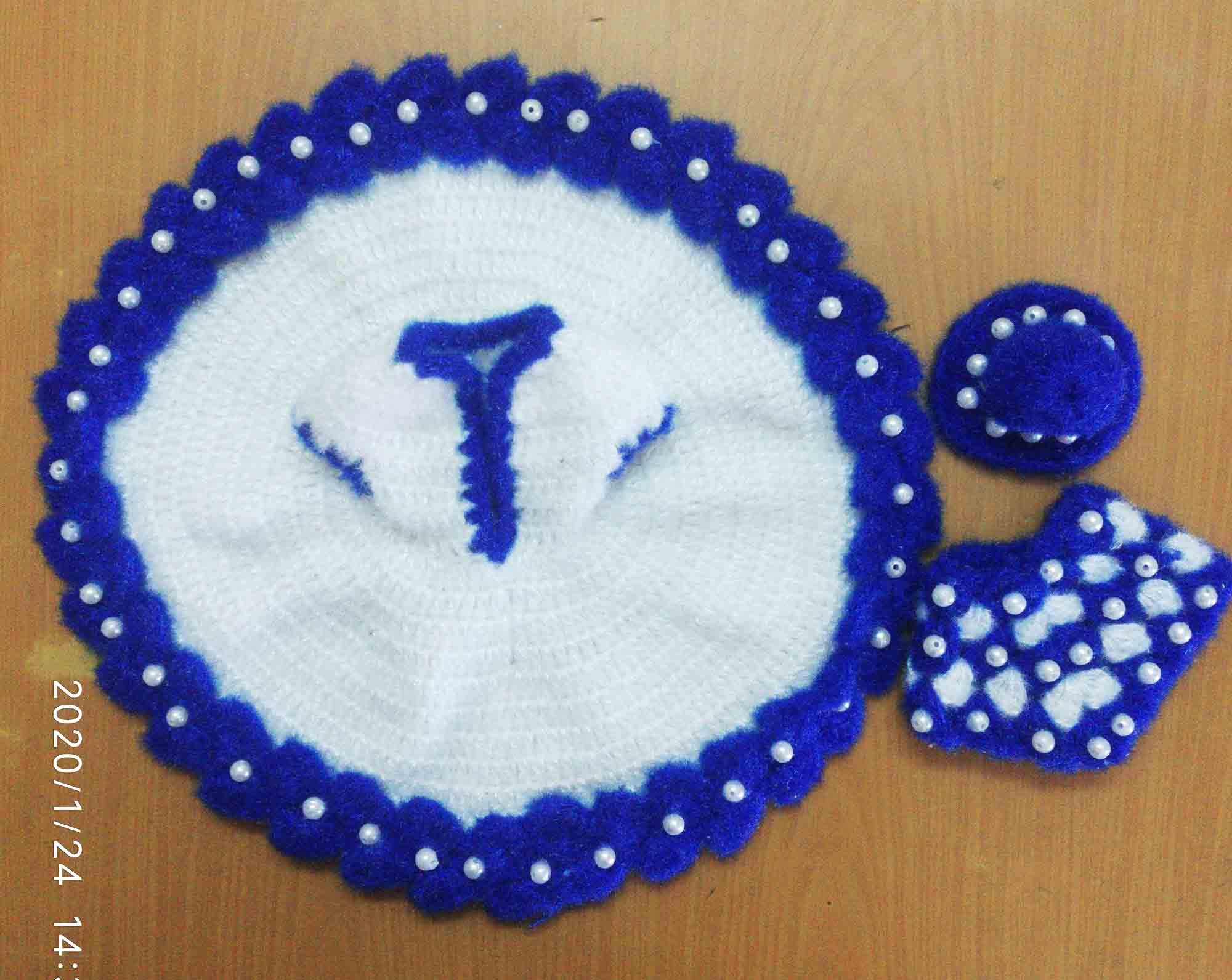 Ladoo Gopal Woolen Dress With Poncho/blanket, and Cap
