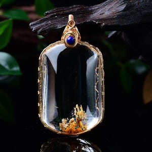 Natürlicher Draht eingewickelter rechteckiger goldener Heiler-Anhänger, handgefertigter Kristallschmuck für Heilung, Schutz und spirituelles Wachstum