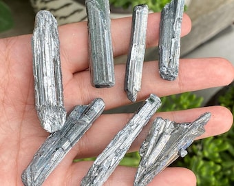 Silbrig Stibnite Kristall Wand Antimon Mineral Stibnite Nugget Mini Geode für Wohnkultur, Spiegel-wie Glanz Innenskulptur