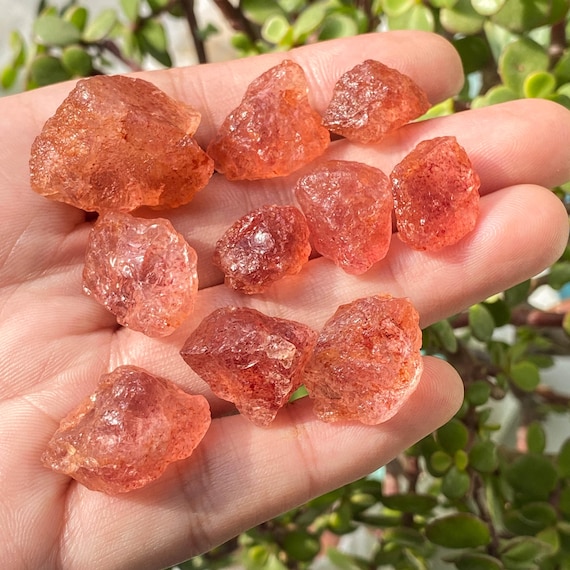 Natural Red Strawberry Quartz Rough , Raw Healing Crystal, Natural Strawberry Quartz Raw, Crystal For Jewelry Making , Brithday Gift