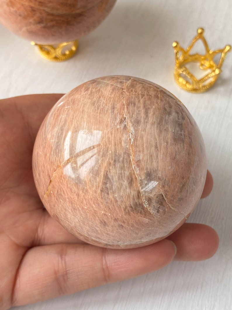 Esfera de piedra lunar de melocotón natural, esfera de cristal, cristal de intuición, regalo de cumpleaños, decoración del hogar, esfera amarilla imagen 10