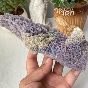 Lila Trauben-Achat-Cluster, natürliche rohe Stein-Traube Chalcedon, lila Kugel-Naturstein-Kristalle, Mineralproben