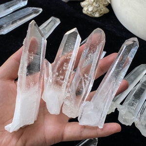 Natural Raw  Clear Quartz Wand ,Clear Quartz Point , Home Decor , Clear Quartz Gift , Clear Quartz  Rough ,Birthday Gift , Chakra Cleanser