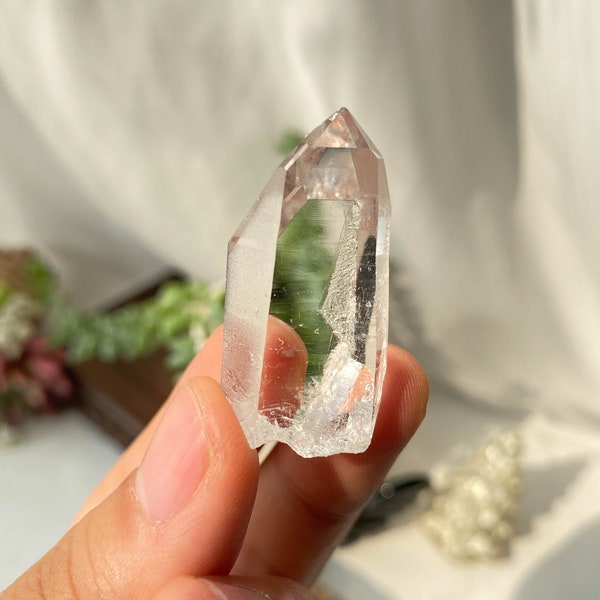 Sirius Quartz Wand Point , Metaphysical Crystals , Mineral Specimen Healing Home Decor Collection , Sirius Quartz Crystal , Quartz Specimen