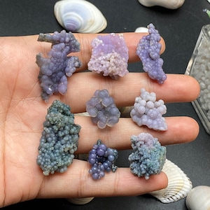 Ágata uva natural, cristales curativos de chakras púrpuras, ágata natural en bruto, hermosa ágata uva, espécimen mineral para colección de rocas