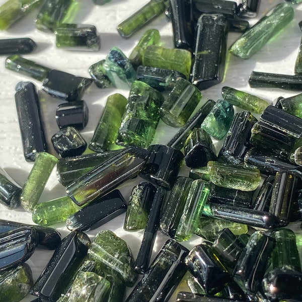 Raw Natural Green Tourmaline Sticks , Thin Green Tourmaline Crystal , Green Tourmaline Pieces ,  Tourmaline Jewelry , Rough Green Tourmaline