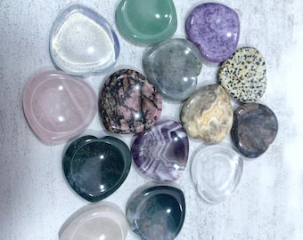 Pierre d'inquiétude en cristal , Pierre d'inquiétude en pierre précieuse naturelle , Paume en pierre sculptée à la main , Pierre d'inquiétude en cristal pour chakra , Pierre d'inquiétude en cristal d'anxiété