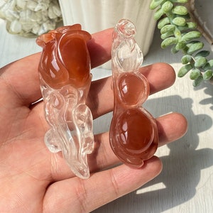 Red Rabbit Roses Green Beans , Crystal Flower Carving , Crystal Gift , Flower Carved Stone Healing Crystals , Stunning Spiritual Decor