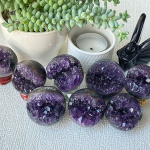 Amethyst Cluster Kugel Kugel, Lila Amethyst Geode Kristallkugel Heilende Edelsteine, Seltene Amethyst Druzy Geode Kugel, Dekoration