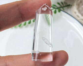 Crystal Quartz Natural Crystal Healing Gemstone , Crystal Collection , Crystal Gifts ,  Clear Quartz Crystal Point Pendant Necklace