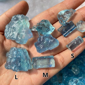 AAA Grade Aquamarine Crystal Raw , Raw Aquamarine , Gemstone Raw , Aquamarine Tumble Loose Stone , Special Gift , Quartz Raw , Birthday Gift