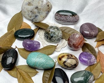 Different Types Of Gemstones Palm Stone , Ocean Jasper , Agate Palm Stone , Moss Agate Palm Stone