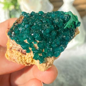Natural Stunning Green Dioptase , Mineral Specimens From Congo, Dioptase Crystal , Green Dioptase Specimen , Dioptase Collecting