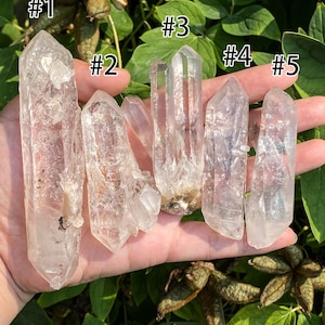 Natural Raw Clear Quartz Wand ,Clear Quartz Point , Home Decor , Clear Quartz Gift , Clear Quartz  Rough ,Birthday Gift , Chakra Cleanser