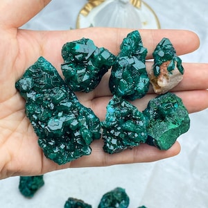 Stunning Green Dioptase , Mineral Specimens From Congo, Dioptase Crystal , Crystal Collection , Quartz Gift , Dioptase Collecting