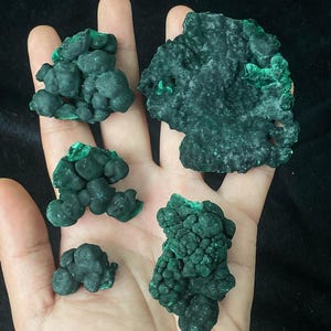 Natural Fibrous Velvet Malachite Minerals Gemstones , Fibrous Velvet Malachite Crystal Specimen , Dark Green Mineral Specimen
