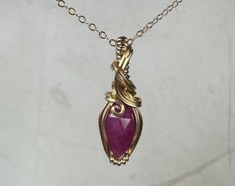 Pink Rosecut Sapphire Pendant Wire-Wrapped in 14k Goldfilled Wire