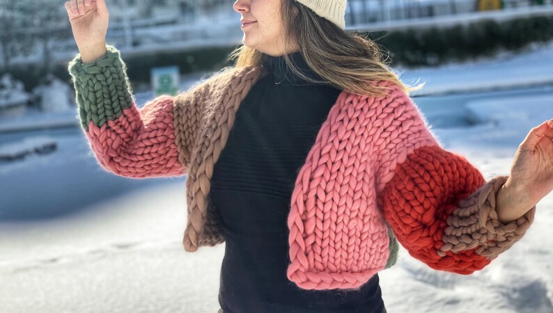 Dikke wollen trui voor haar Merino Wol Handgemaakte Chunky Cardigan Valentijnscadeau Wol garen Kleurrijk Vest afbeelding 6