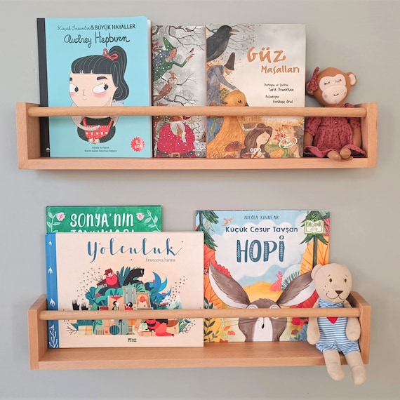 Handgefertigtes Kinder Bücherregal aus Buchenholz