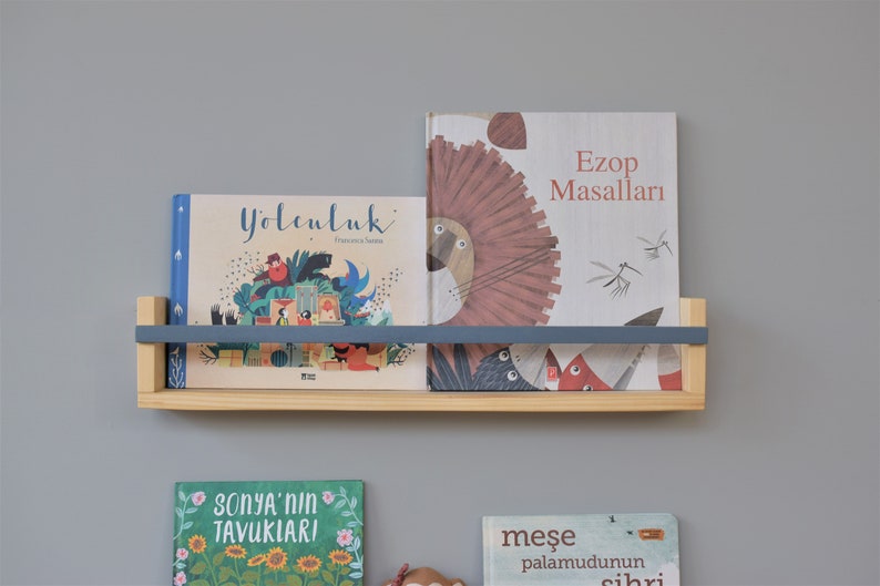 Holz Bücherregal, rustikales Bücherregal, schwebendes Regal, Kinderzimmer Regal, Wandregal, Kinder Bücherregal, Babyzimmer Regal, Buch Aufbewahrung Bild 3