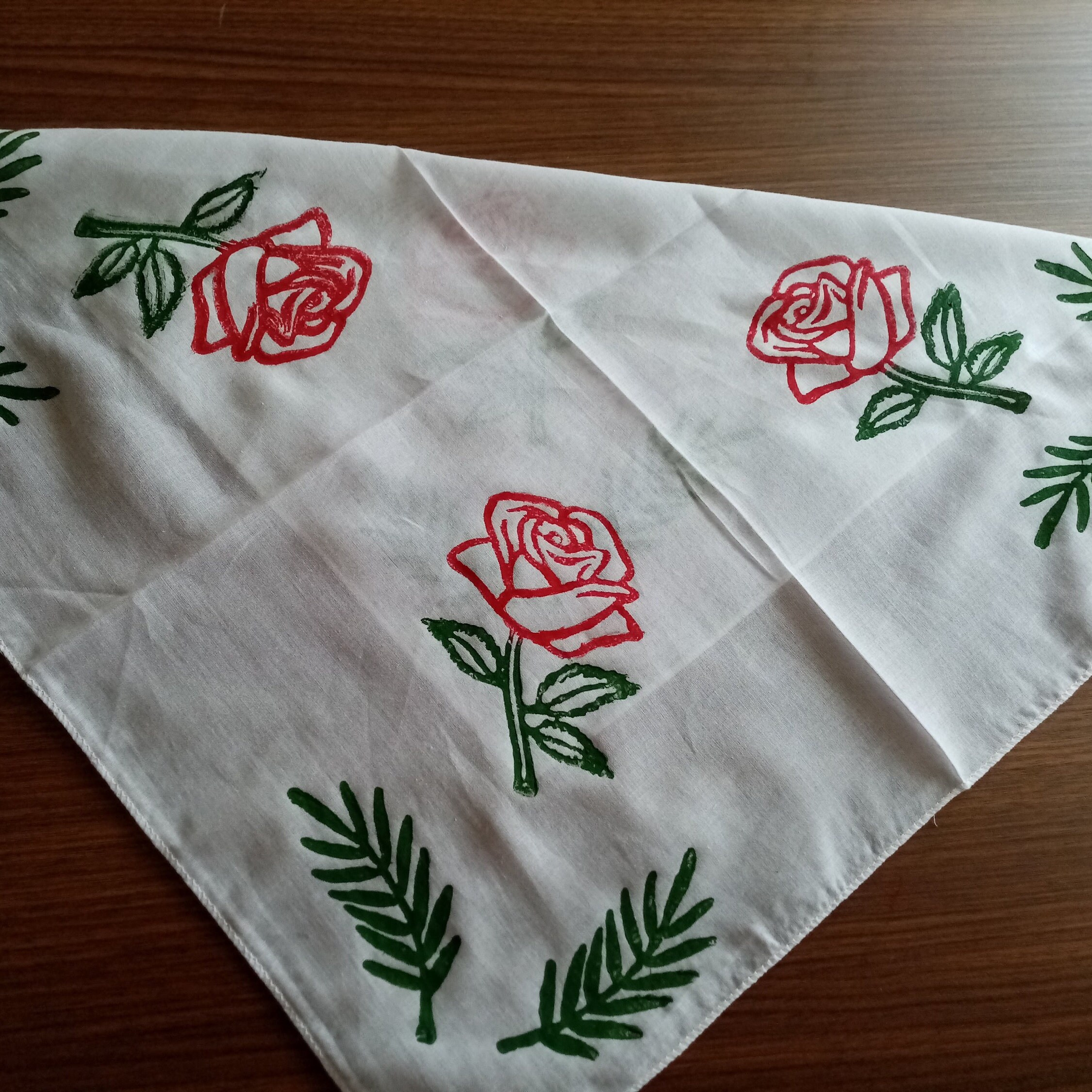 Rosé Bandana