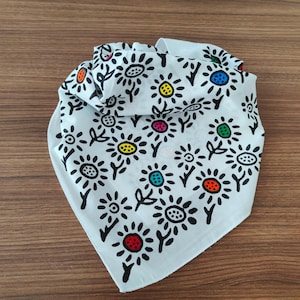 Floral cotton woman bandana, boho hippie white headband, Block Print hiking hair scarf, 21x21 inch natural neck scarf, multi-used head cover