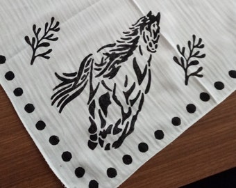 Black horse print white bandana, western white bandana, cowboy bandana, western gift, cowgirl scarf, men scarf, horse bandana, gift for him