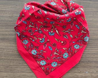 Red Floral Bandana, 100% Cotton Head Scarf, Square Neck Kerchief, Screen Printed Cotton Fabric, Boho Hair Accessory, 21x21 inch