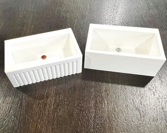 Dollhouse Miniature Farmhouse Sink | 1:12 Scale Mini Apron Belfast Sink with Drain