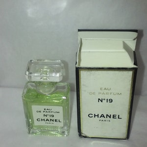 CHANEL NO.19 120ML but Partly Used Boxed, eau de toilette perfume Vintage  £99.99 - PicClick UK