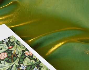 Stof van hennepzijde: glanzend groen verguld materiaal jurk