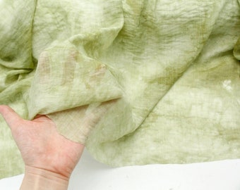 Linnen tie-dye tencel: doorschijnend groen textiel, natuurlijke kleurstoffen