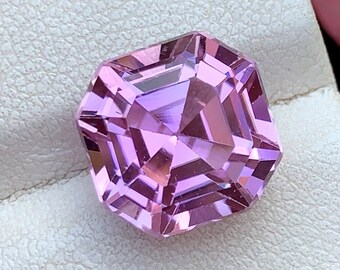 Ultra Pinker Kunzit Edelstein: 8.25 ct Asscher Cut, Oktober Geburtsstein