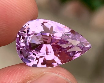 20カラットのペアカットピンククンツァイト宝石：10月の誕生石 - Etsy 日本