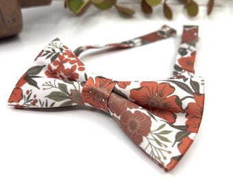 Nœud papillon à fleurs rouille cuivré : Mariage garçons d'honneur, enfants