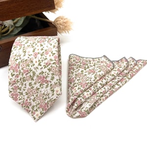 Dusty Rose Pink Necktie, Dusty Rose Floral Necktie, Slim Necktie, Groomsmen Necktie, Weddings Tie, Matched Pocket square, Matched Bowtie