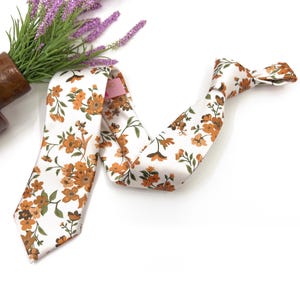 Burnt Orange Floral Slim Necktie: Wedding Groom Groomsmen Tie