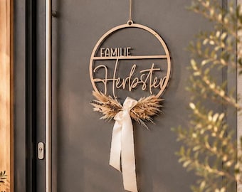Personalisierter Familien Türkranz - Namensschild Haustür - Geschenk zum Einzug - moderne Türdeko mit Trockenblumen und Schleifenband