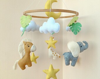 Safari baby mobile with elephant, horse, giraffe, leaves, moon stars clouds. Africa mobile. Neutral felt mobile. Jungle mobile. Newborn gift