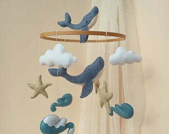 Wal Babymobil. Babymobile Ozean. Maritime Dekoration für das Babyzimmer. Mobile für Junge oder Mädchen. Neutrales Babymobil. Krippe mobile.Baby-Dusche-Geschenk
