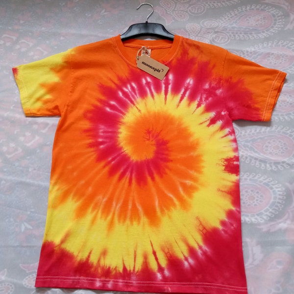 Tie dye t shirt red orange yellow spiral