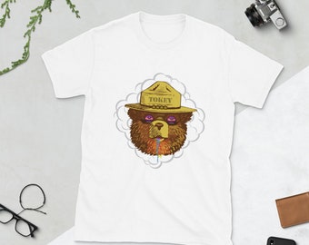 Camiseta com estampa do urso Tokey: Camiseta engraçada para maconheiros
