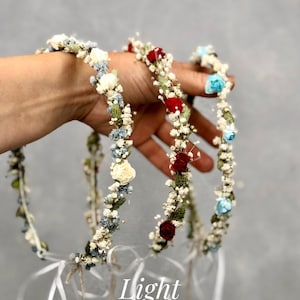 Sottile corona di fiori secchi e rose di carta di bambù, corona floreale per sposa, copricapi floreali, corona di fiori di ali di bambino, corona floreale per bambini