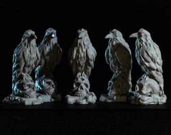 Set Omens - 5 harsbeeldjes - Kraai op monsterschedel - Handgebeeldhouwd