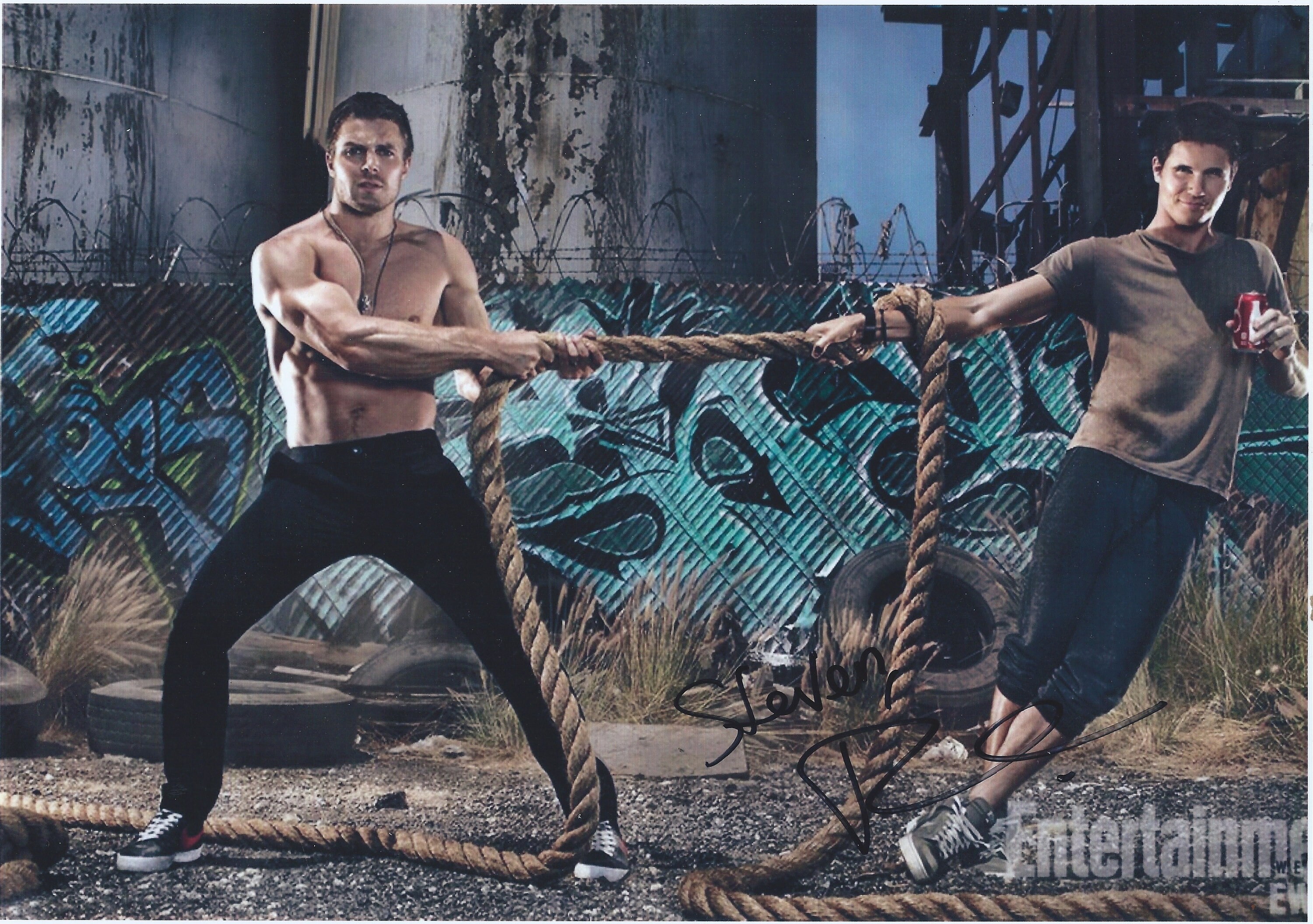 TTM Autograph Robbie Amell Tomorrow People, Scooby Doo, the