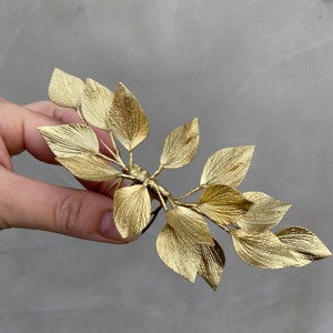 Gold leaf hair comb Wedding hair piece gold Bridal headpiece gold leaves White leaf wedding hair comb Silver hair accessories