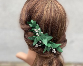 Eucalyptus pearl hair comb Bridal hair piece greenery Wedding headpiece crystals Wedding hair clip